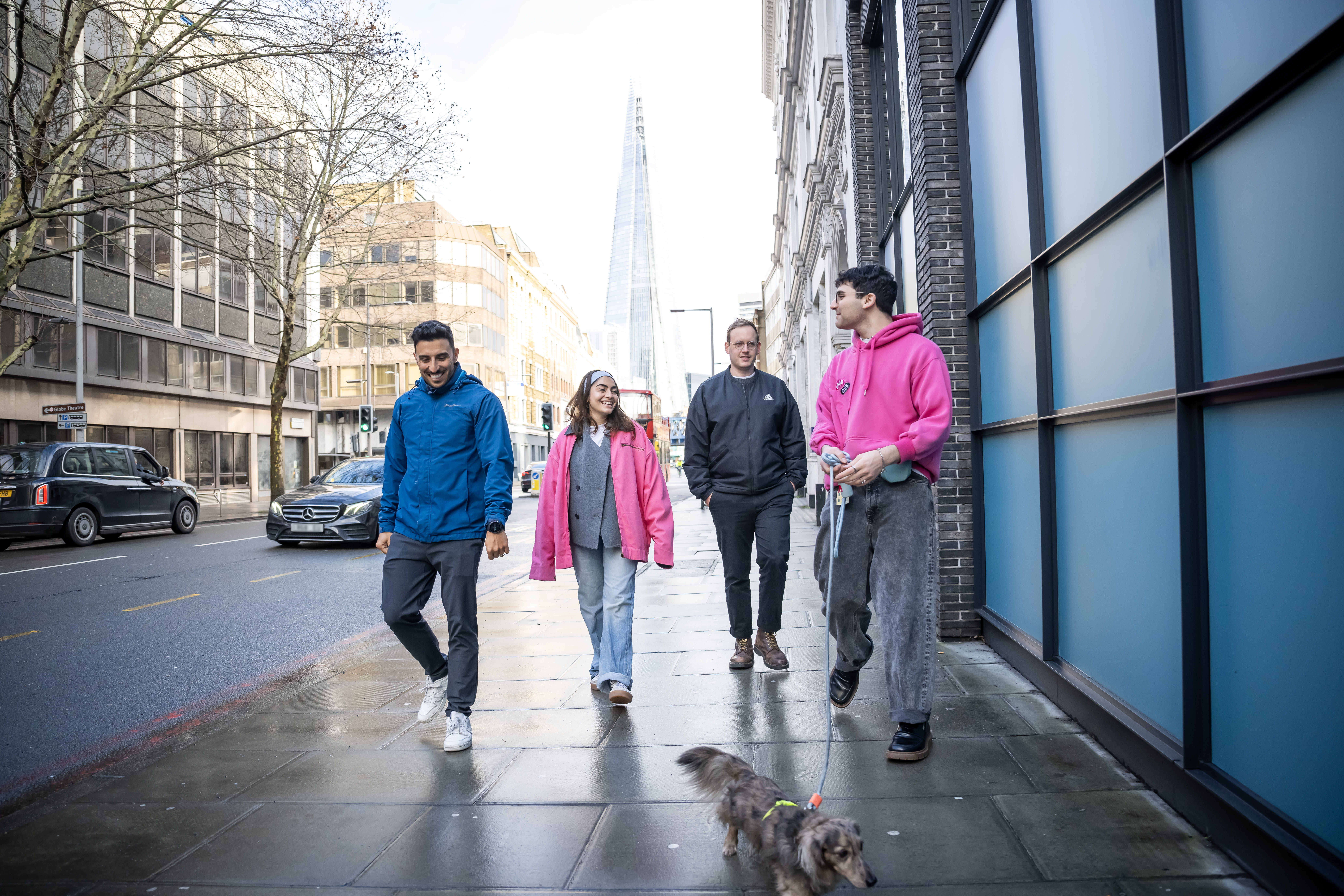 The-Grub-Club-team-walking-around-London